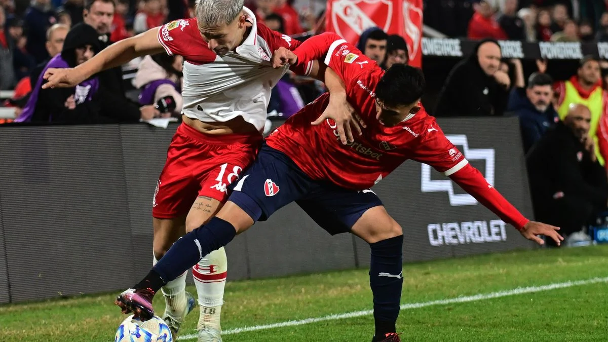 Huracán eliminó a Independiente y podría haber un clásico en la final si San Lorenzo clasifica