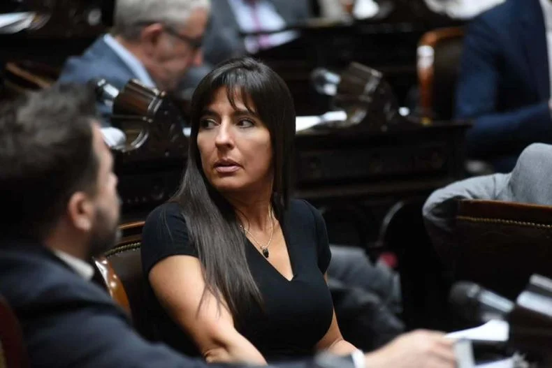 Pamela Verasay es candidata en segundo lugar por la lista de La Libertad Avanza y Cambia Mendoza. 