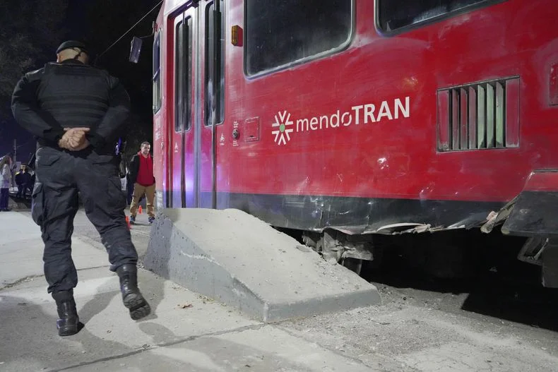Descarrill&oacute; el Metrotranv&iacute;a.