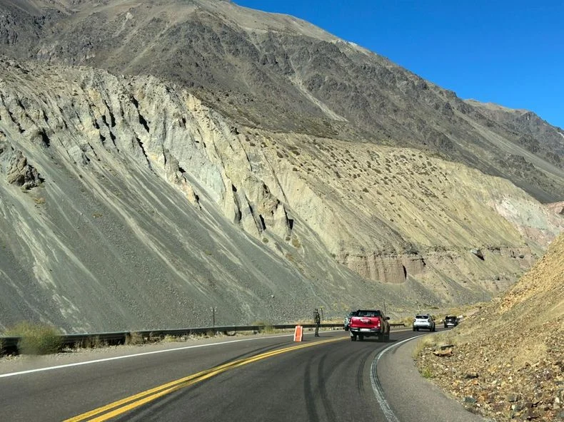 El cuerpo del motociclista fue hallado esta mañana en inmediaciones a la ruta 7. Imagen ilustrativa