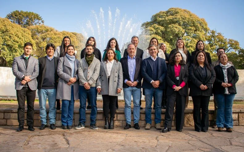 La foto familiar del Frente Verde: dirigentes del Partido Verde, de Libres del Sur y concejales de Malarg&uuml;e.&nbsp;