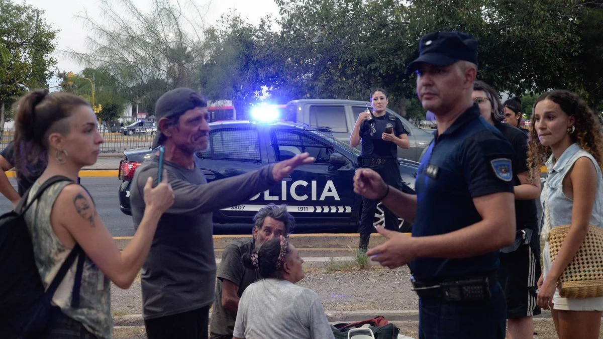 Piden declarar la emergencia social para personas en situación de calle