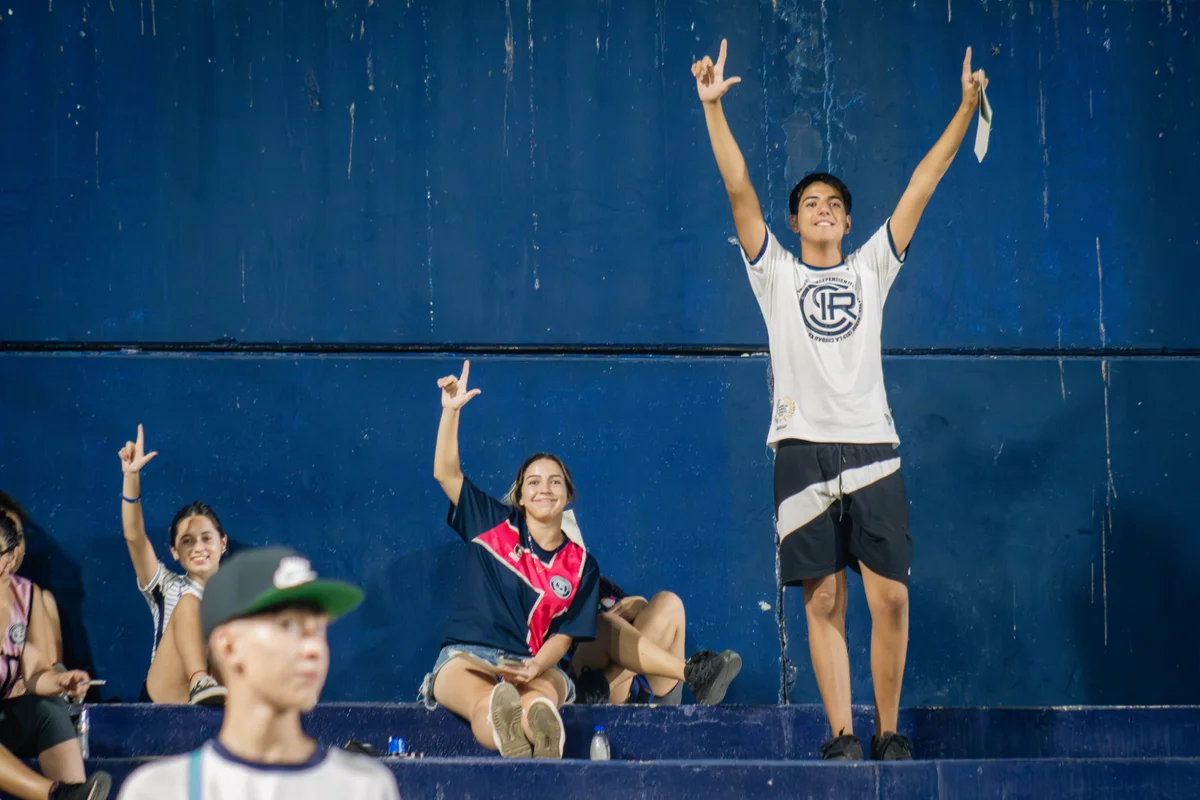 Hinchada Independiente Rivadavia - Lepra (17).jpg
