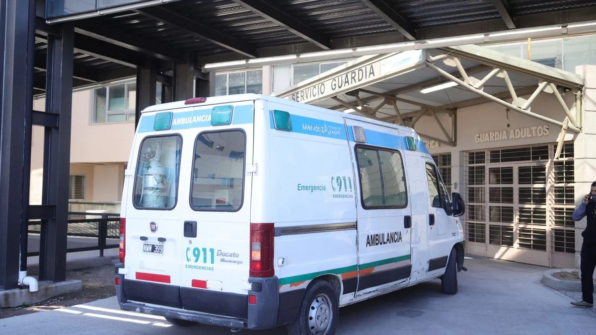Fuerte choque de dos motos en San Rafael dejó a un hombre con fractura expuesta de peroné