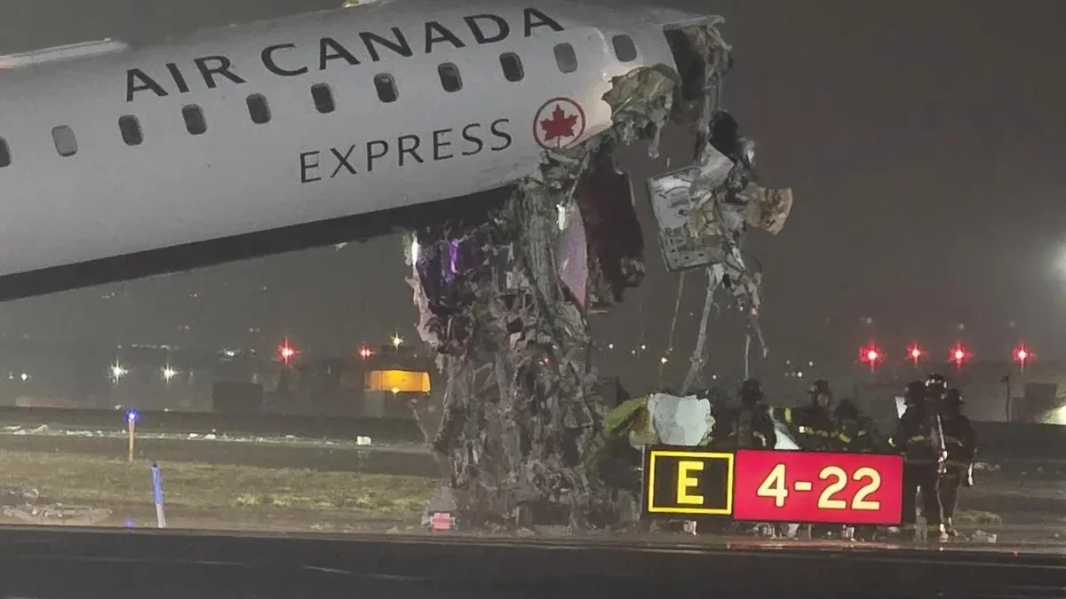 Un avión de Air Canada chocó contra un camión de bomberos en un aeropuerto de Nueva York