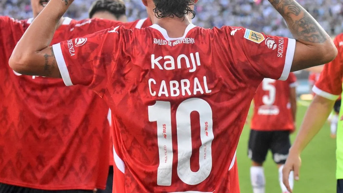 De la cárcel a figura en Independiente: la revancha del mendocino Luciano Cabral en el fútbol argentino