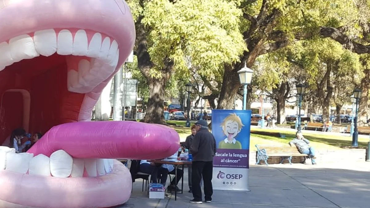 OSEP larga una campaña para prevenir el cáncer de boca: dónde harán consultas gratuitas