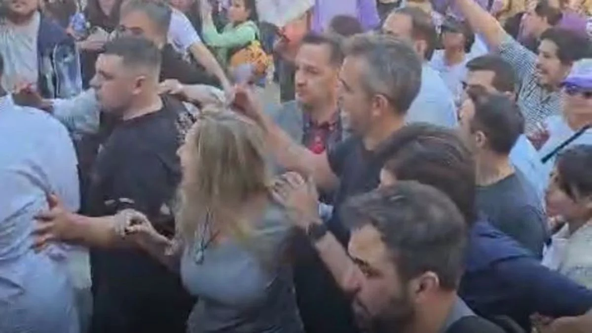 Incidentes en Corrientes: evacuaron la caravana de Karina Milei y Martín Menem