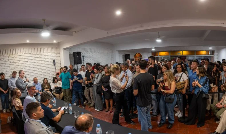 El acto en Capital, tuvo bastante militancia radical.&nbsp;