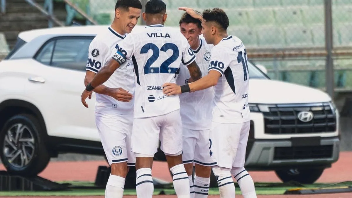 Álex Arce tras el triplete ante La Guaira: "Estoy contento por el presente"