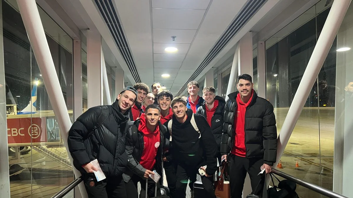 Huracán Las Heras viajó a Misiones con el sueño del Federal de básquet intacto