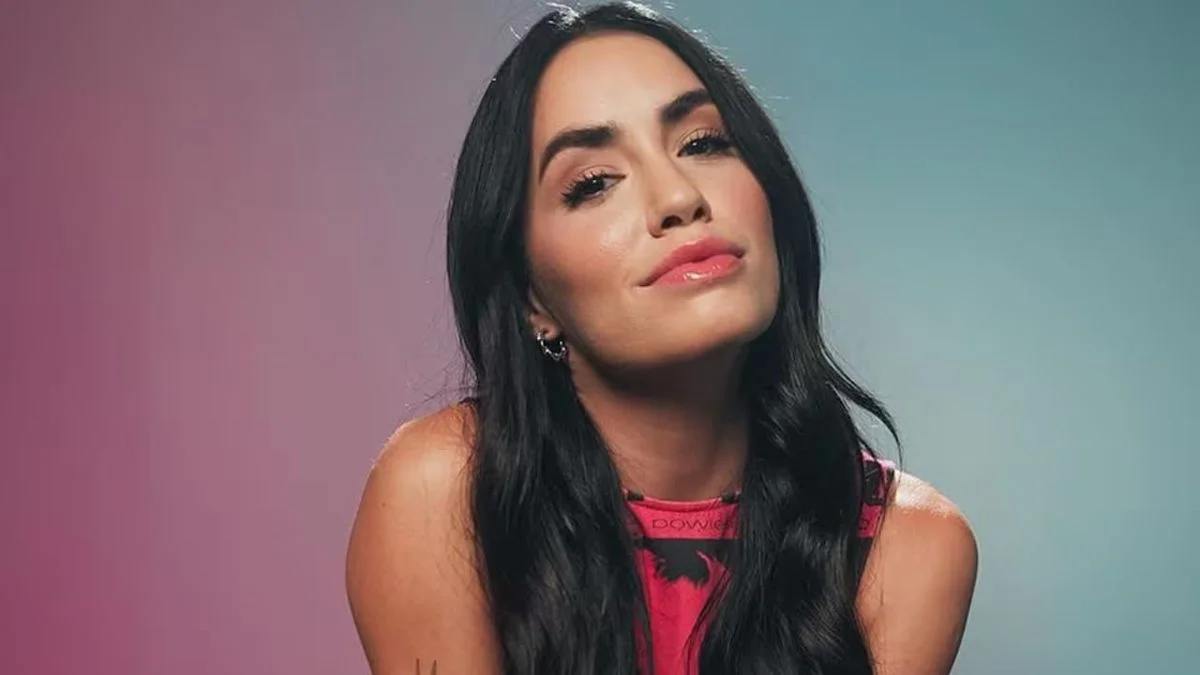 Lali se refirió a los retoques estéticos y cuestionó los ideales impuestos de belleza