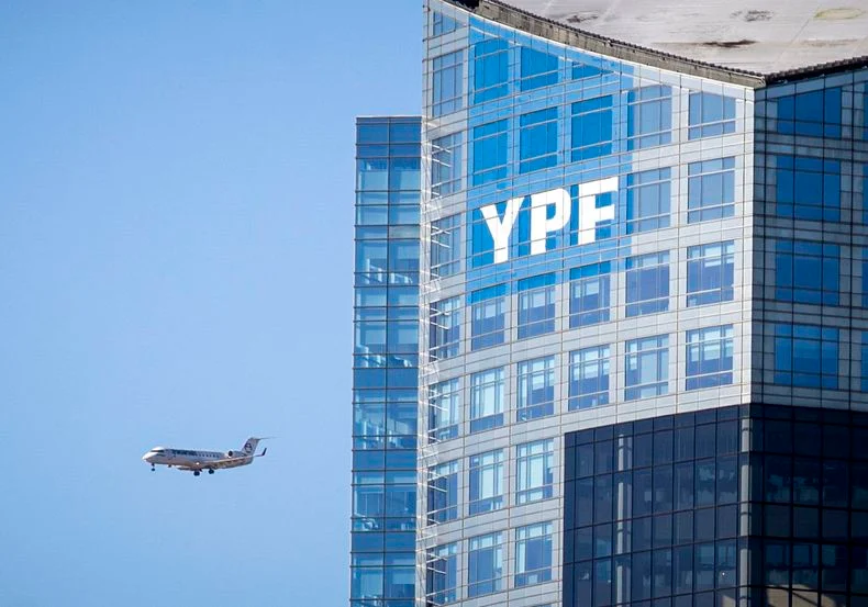 El Gobierno recibi&oacute; una buena noticia sobre el caso YPF.