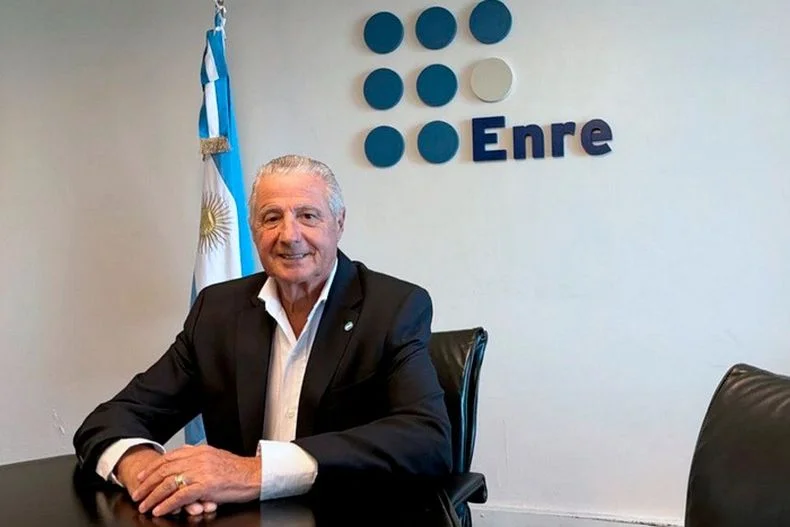 El titular del Enre deja su puesto en el Gobierno.