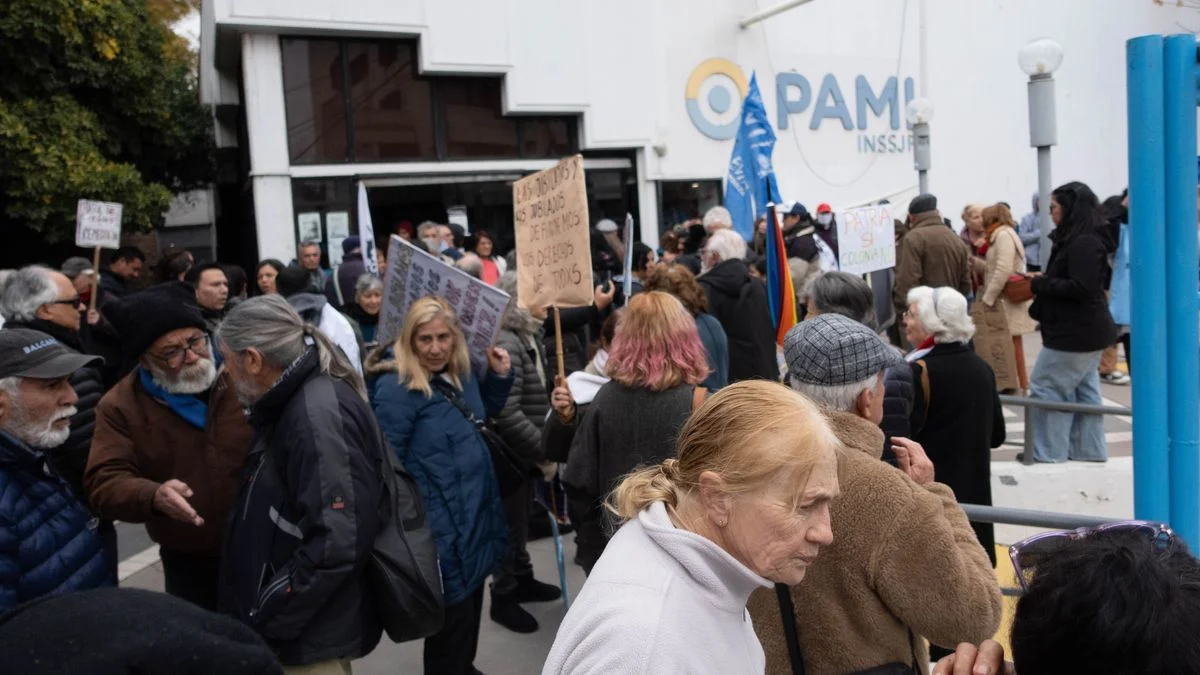 Médicos del PAMI en llamas: tras los cambios en la atención van al paro por 72 horas