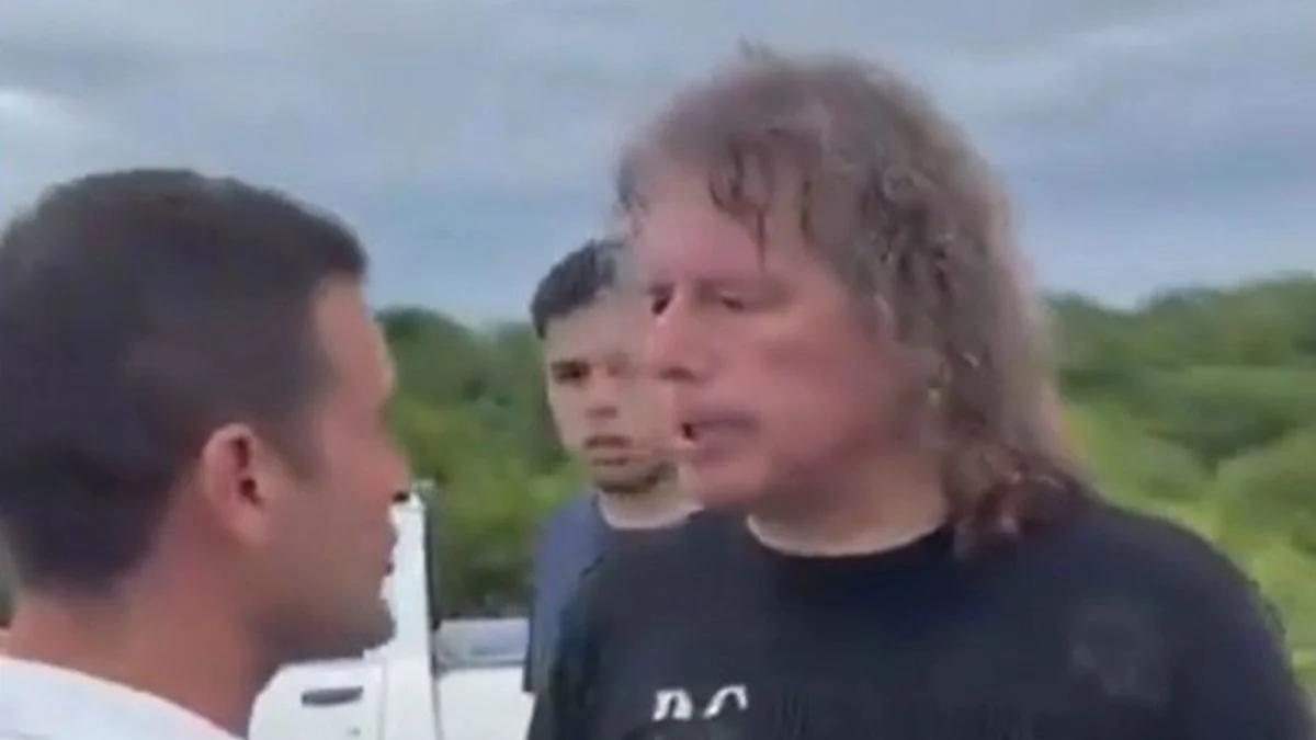 Violenta agresión a un diputado de LLA: un puntero kirchnerista le pegó un cabezazo