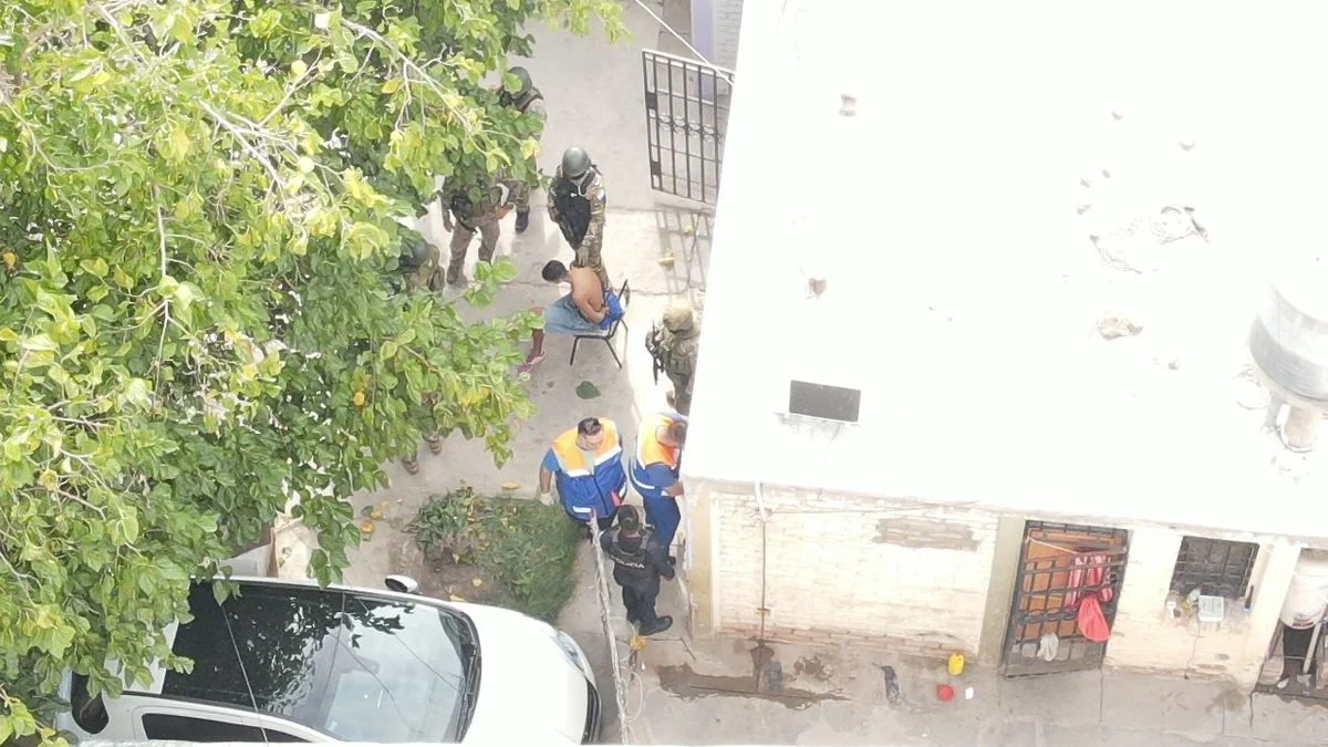 Se entregó un hombre que se había atrincherado en su casa de Las Heras