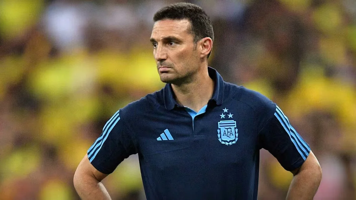 Dolor de cabeza para Lionel Scaloni: un campeón del mundo sufrió una dura lesión y explotó en llanto