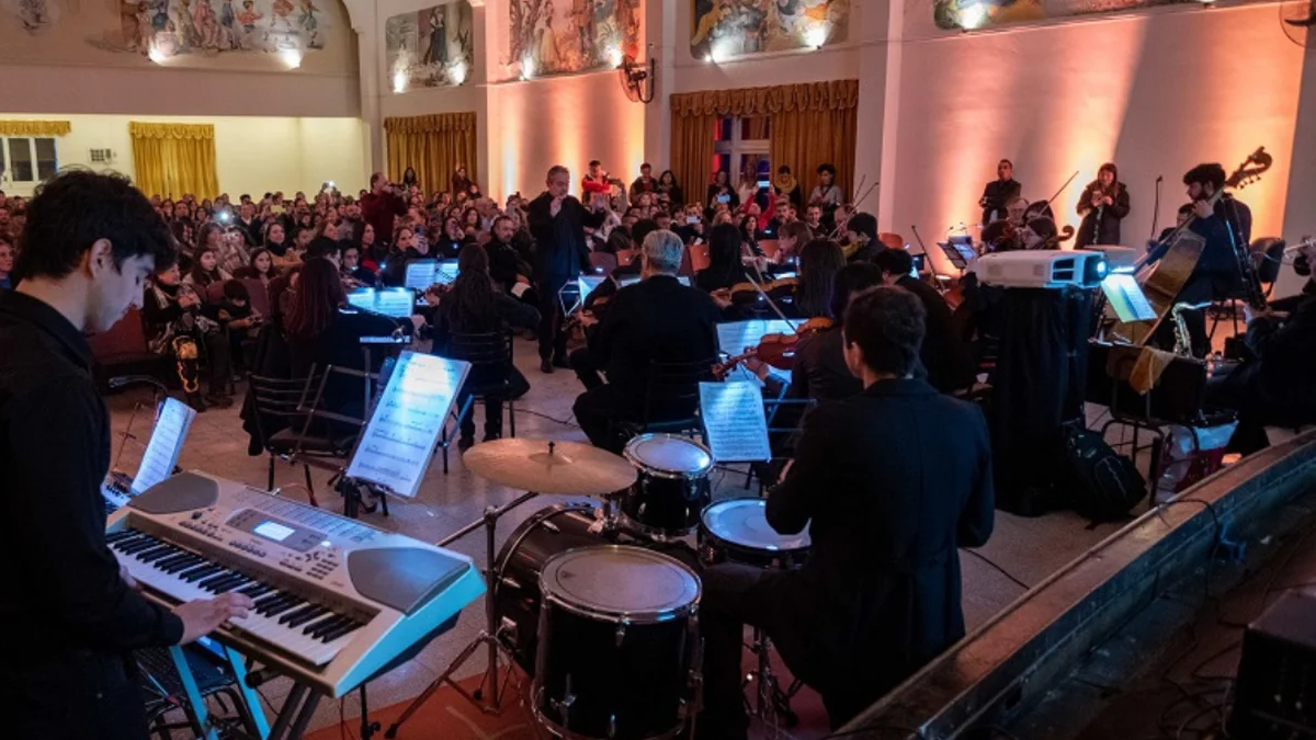 La Orquesta Escuela Pianoforte presenta su primer concierto oficial