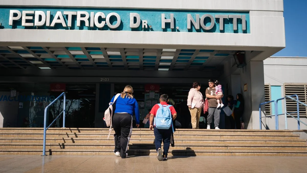 Dramático rescate en Godoy Cruz: una beba de tres meses se ahogó con leche y la salvaron en el hospital