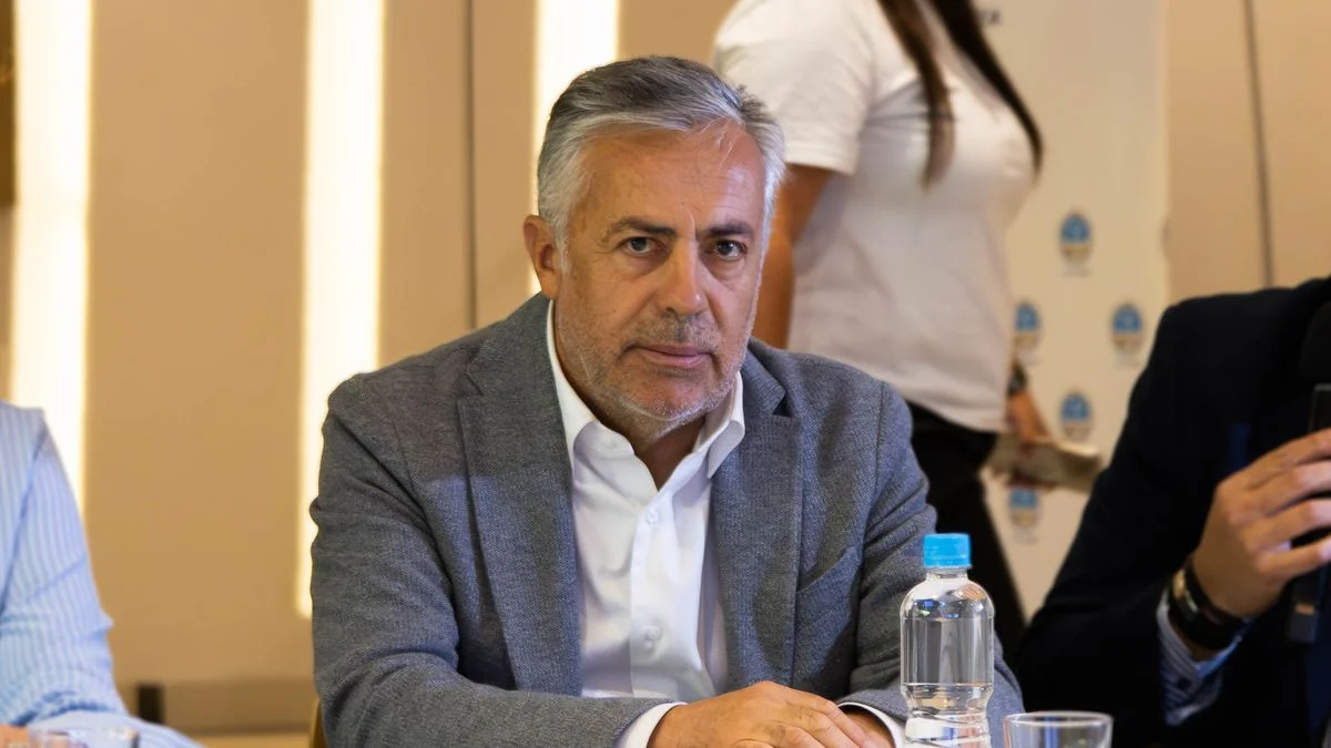 Crónica de la erosión salarial: los sueldos se desplomaron 20 puntos en la última década en Mendoza