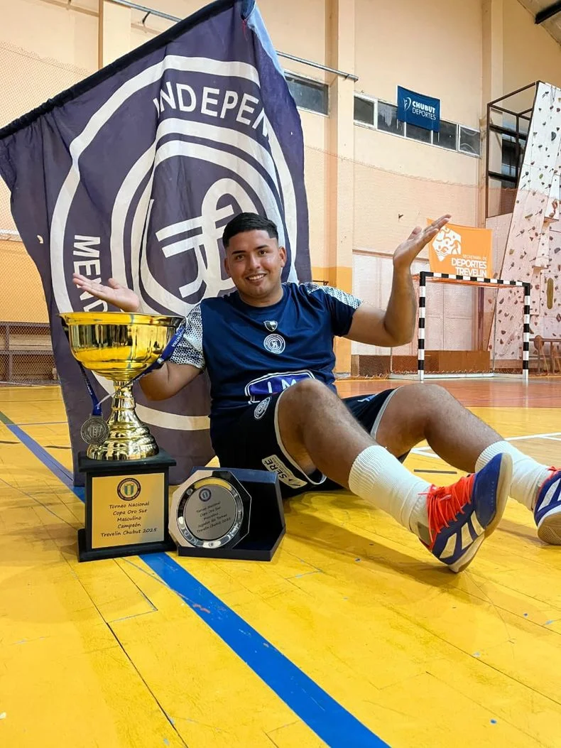 Joan Cataldo, figura de Independiente Rivadavia en la Copa de Oro de fútbol de salón.