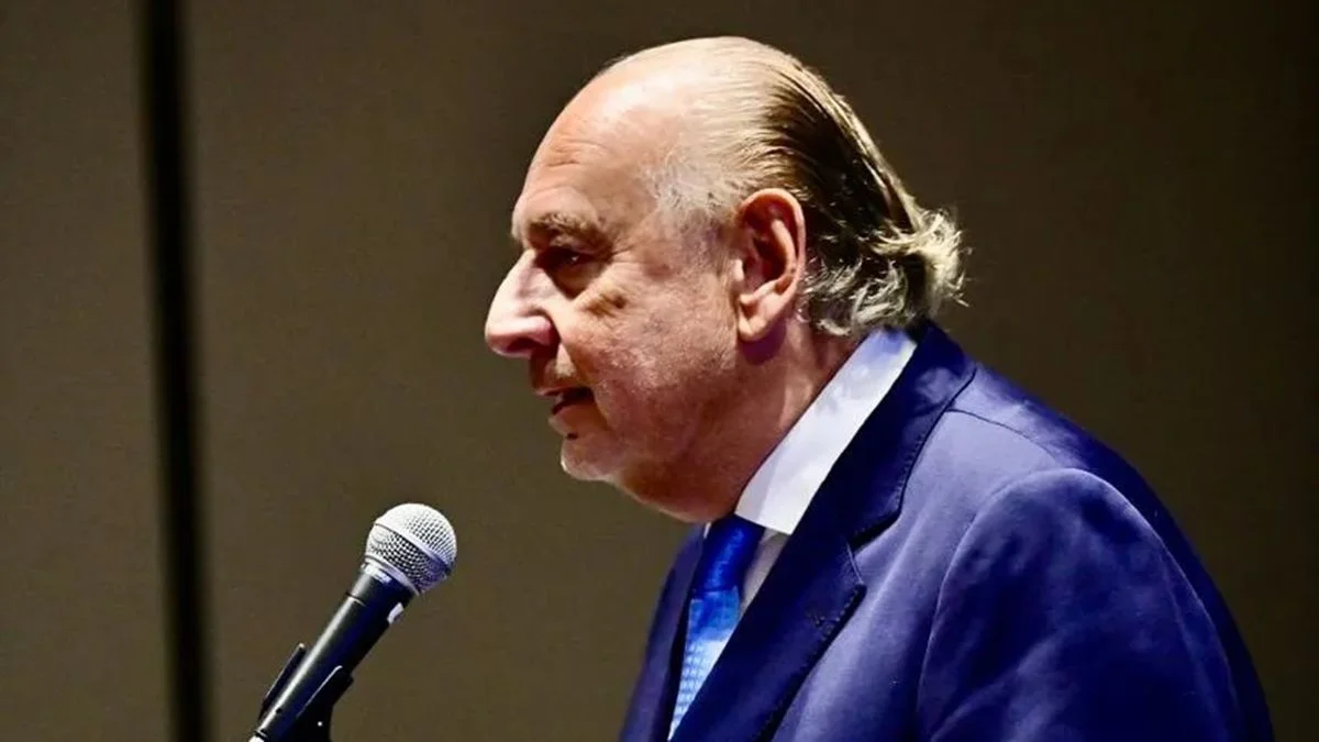 La globalización de José Luis Manzano: ahora compró el diario El Universo, de Ecuador