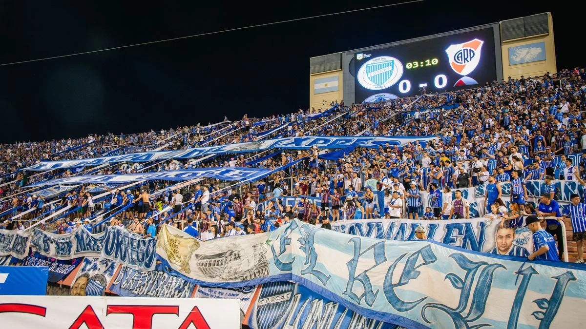 El Gobierno de Milei castigó feo a un hincha de Godoy Cruz por pegarle a un seguridad