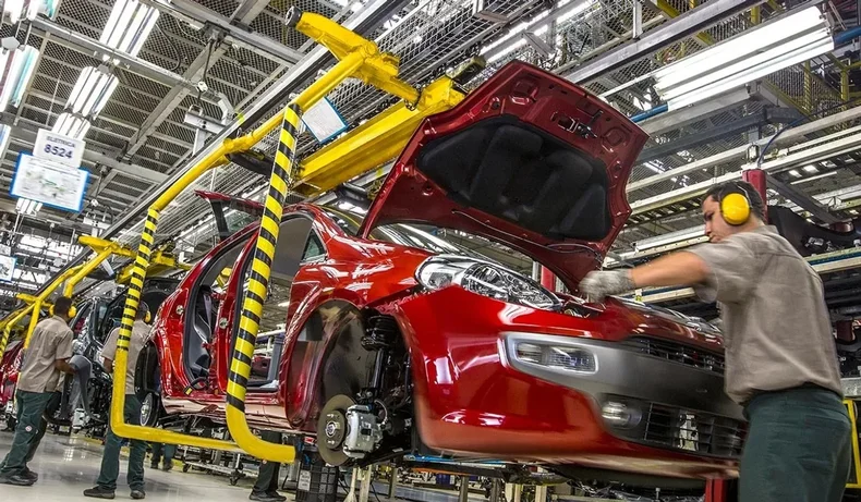 La producción automotriz viene en caída libre. 