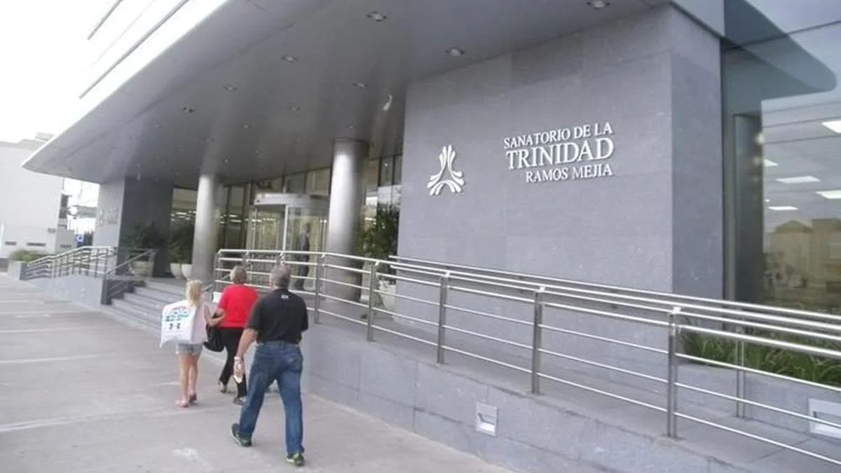 Una nena de 12 años internada en grave estado en Ramos Mejía tras ser alcanzada por una bala perdida
