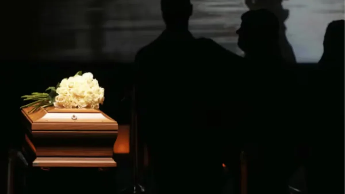 Una multitud despidió a Giorgio Armani en Milán: este domingo lo sepultan en un funeral privado