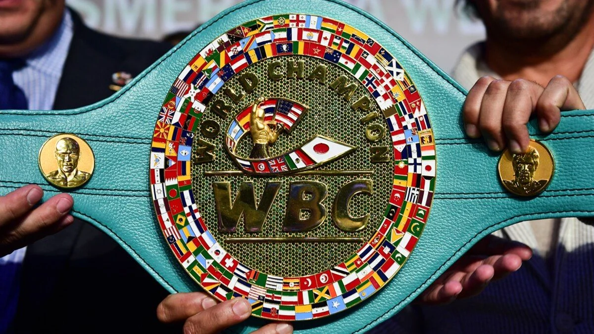 Polémica en el boxeo: un reconocido campeón del mundo fue arrestado por golpear a la madre de sus hijos