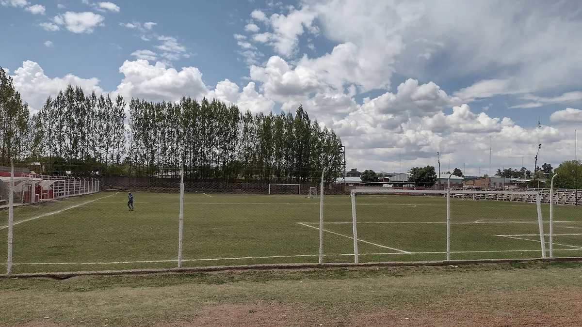 Tragedia en un club mendocino: un niño de 11 años murió electrocutado mientras buscaba una pelota