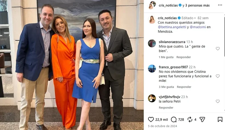 Manuel Adorni, su esposa, junto a Cristina P&eacute;rez y Luis Petri.&nbsp;