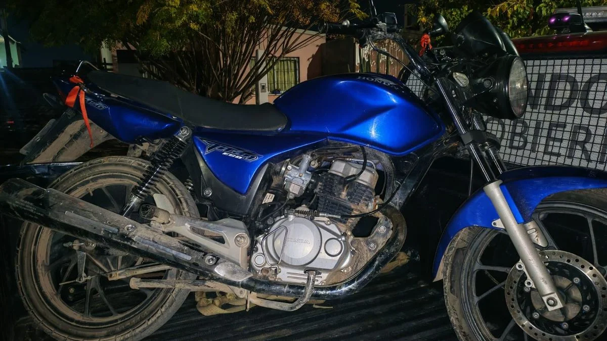 Operativos policiales en el Gran Mendoza: aprehendidos, un arma secuestrada y vehículos retenidos