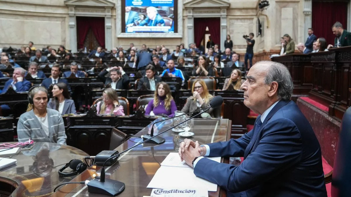 La reacción de Julio Cobos ante la respuesta de Francos sobre el Presupuesto