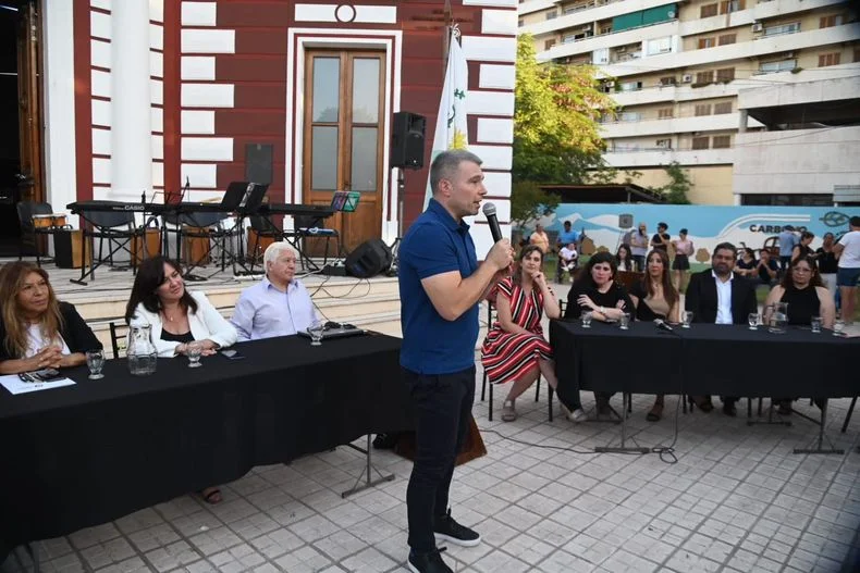 El proyecto del concejal González apunta a funcionarios de Godoy Cruz, cargos electivos y que cumplan funciones en Tránsito. 