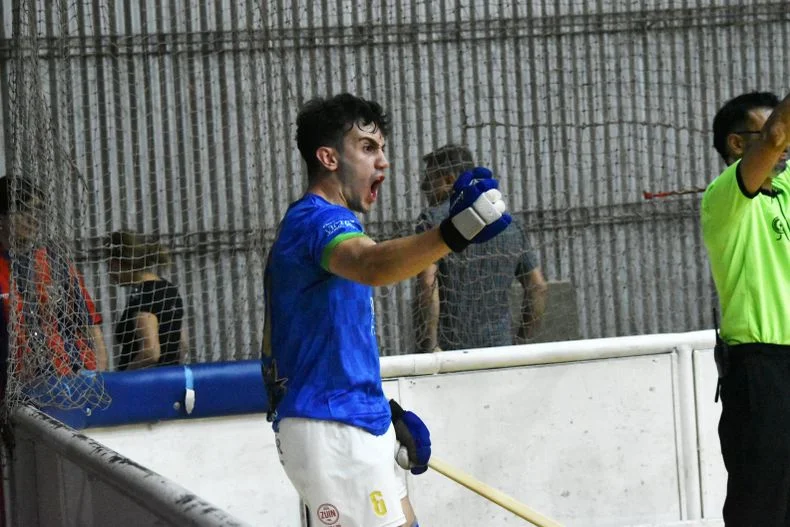 Casa de Italia es uno de los animadores en el hockey sobre patines.