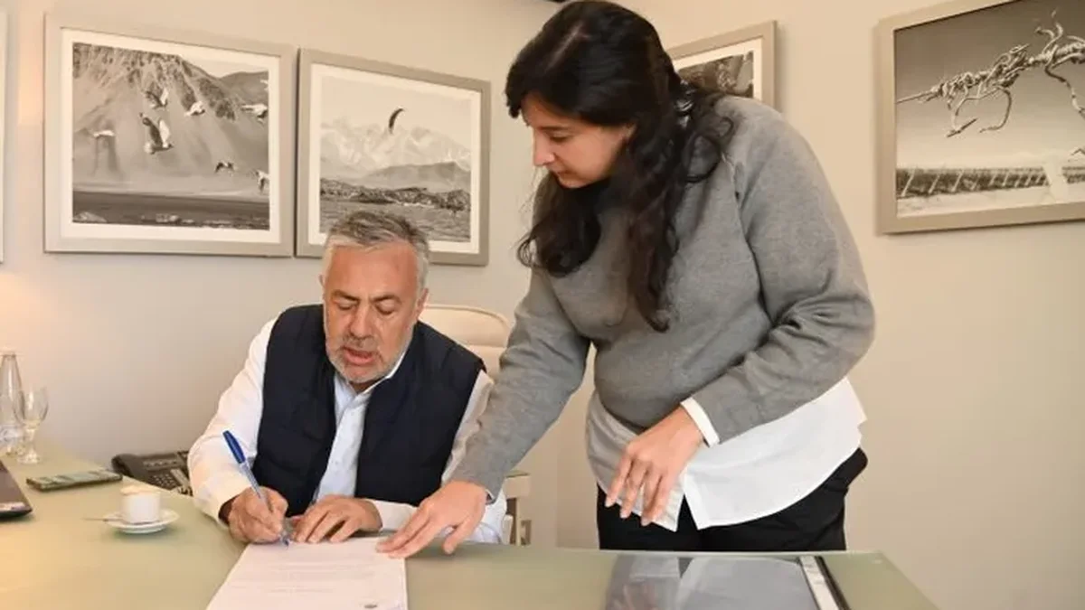 Cornejo tensa la relación con ATE: ejecutó por decreto las ofertas que el gremio rechazó en las paritarias
