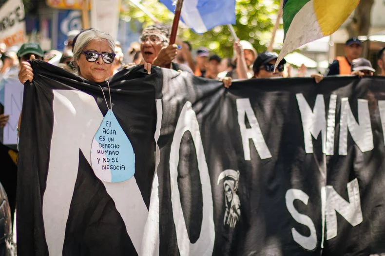 La aprobación legislativa de la DIA del proyecto San Jorge derivó en protestas en todo Mendoza y en una batalla judicial con final abierto. 