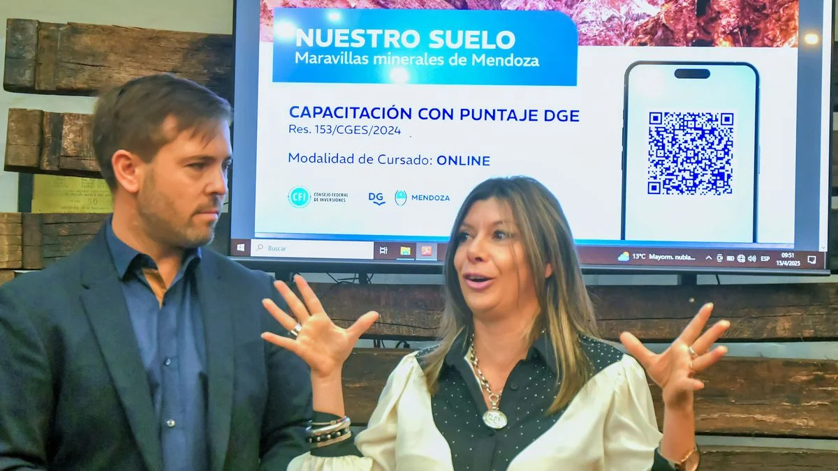 Comienza la formación en Minería para docentes