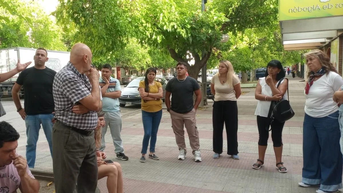 San Rafael: puja por la atención en el Schestakow y manifestación de ATE por un salario "digno"
