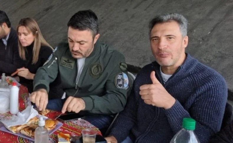 Luis Petri y el concejal Jorge Magnaghi.