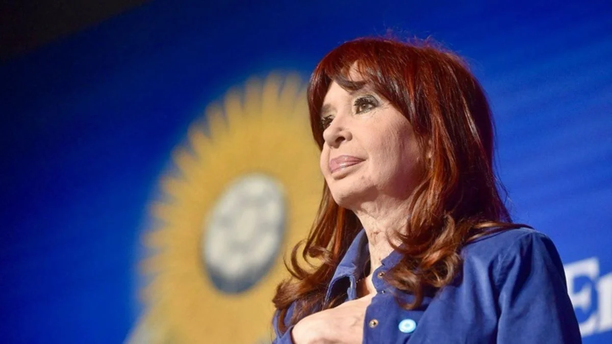 Reapareció Cristina Kirchner con fuertes críticas al Gobierno de Milei: "Están rascando el fondo de la olla"