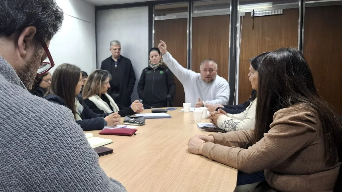 ATE arranca con asambleas tras rechazar la suba de 1,2% no acumulativo que ofreció Cornejo