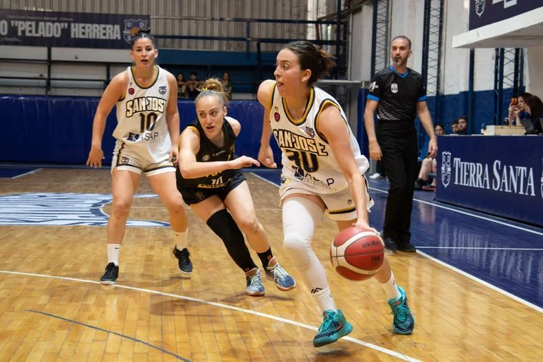 San José tropezó en Liga Nacional de básquet.