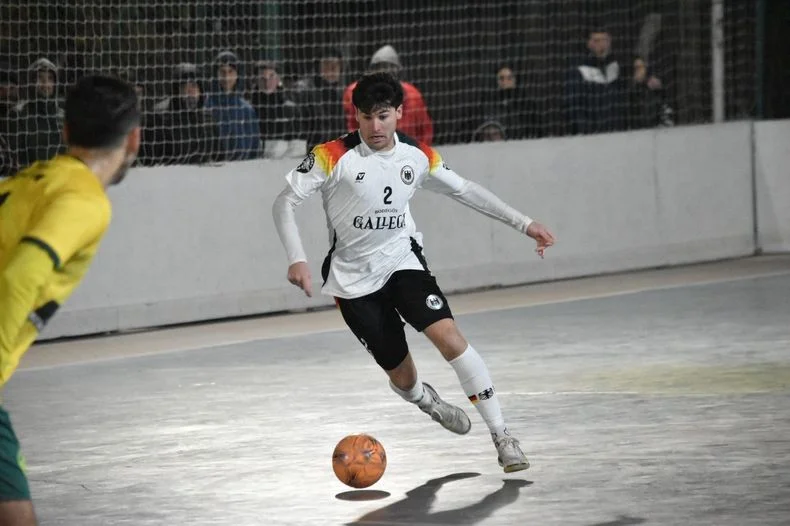Juan Cruz March palpitó la División de Honor de fútbol de salón.