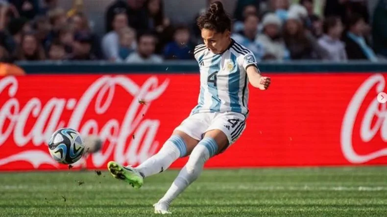 Julieta Cruz, embajadora del deporte de Mendoza presente.
