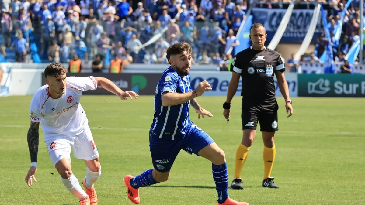Godoy Cruz empató sin goles ante Barracas Central en el Gambarte
