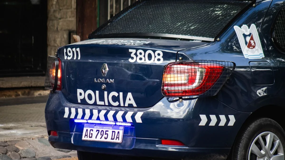 Tres detenidos por querer sacar de Mendoza y sin autorización a un niño de 3 años